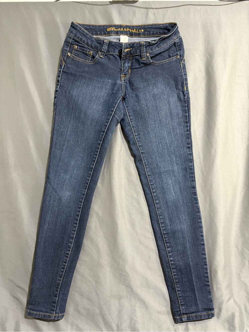Blue Asphalt Women's Midwash Skinny Jeans in Dark Blue